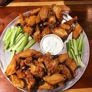 fried chicken, chicken wings and fried chicken, fried chicken wings, chicken wings, bbq chicken, chicken, bbq wings, food, poultry