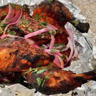 grilled chicken with onions and herbs