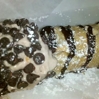 CANNOLI TRE CIOCCOLATI