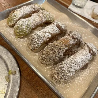 CANNOLI PISTACCHIO