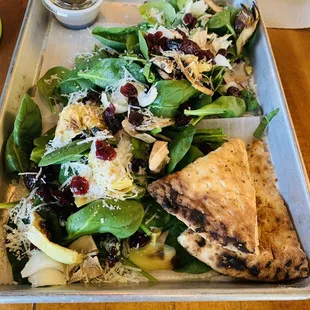 Salad with artichoke and cranberries!