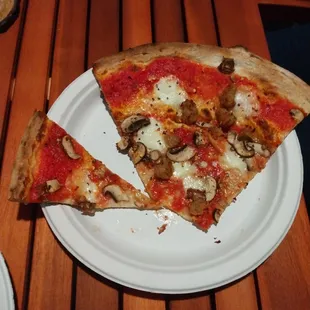 food, pizza