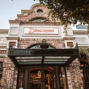 outside, ramen and noodles