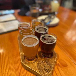 Tasting tray with 6 flavours of local beer
