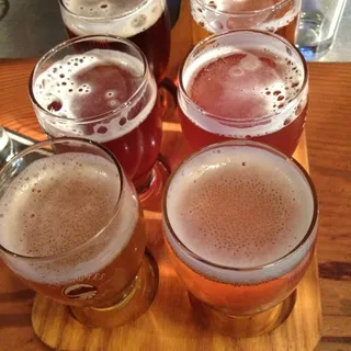 Pearl Pals Hoppy Lager 4-Pack Cans