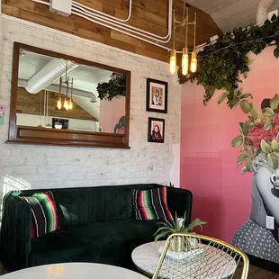 Beautiful, artistic decor!