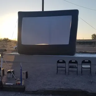 23 Foot Screen all setup