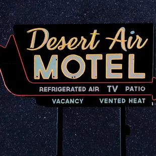 The motel's classic sign