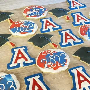 decorated graduation cookies