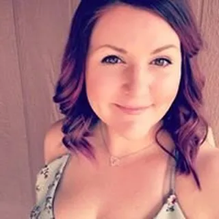 Lizz M.