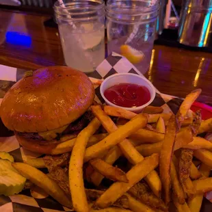 Green Chile burger with fries