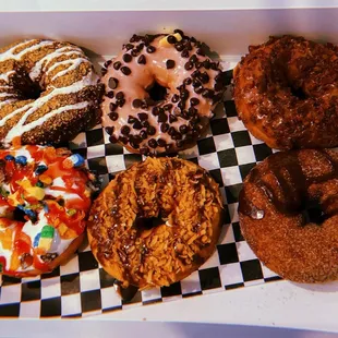 donuts, food, dough desserts