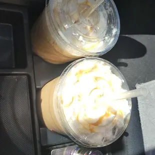 Two Xl Screaming Eagles with whip and extra carmel