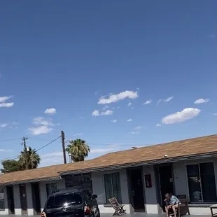 Rundown crackhead motel