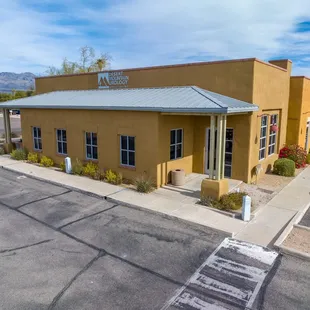 5170 E. Glenn Suite 100