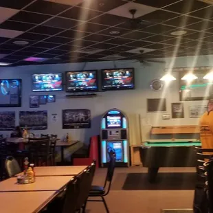 Pool, Juke, what's not to like?