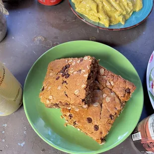 Oatmeal chocolate cookie bar