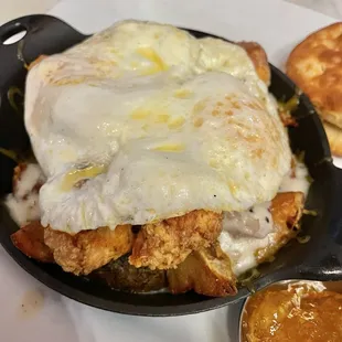 Fried Chicken Cheddar Skillet