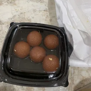 Gulab jamun