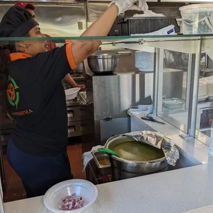 Live gol gappa is a nice touch..  however the puris could be better.