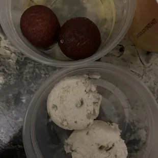 Badami Kulfi and Gulab Jamun