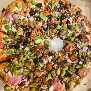 Combo and veggie large pizza. Very delicious and fresh.