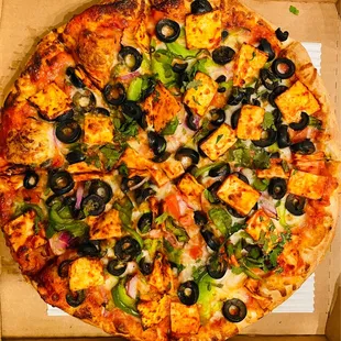 Shahi Paneer Pizza