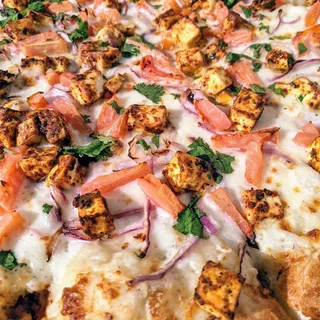 Achari Paneer Pizza