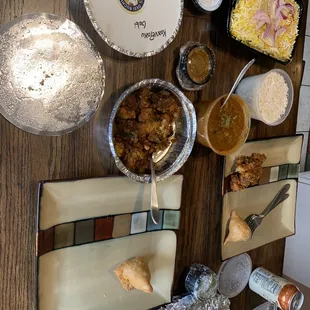 The best takeout. Karivepaku Gobi is a must. Atleast 2 orders!