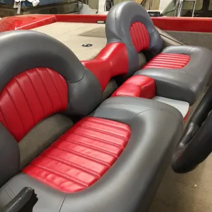 Bass boat seating