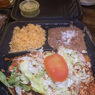 Chicken enchilada w/red sauce