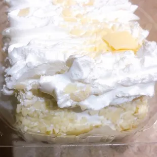 Vanilla pineapple cake slice