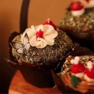 food, dessert, cupcakes