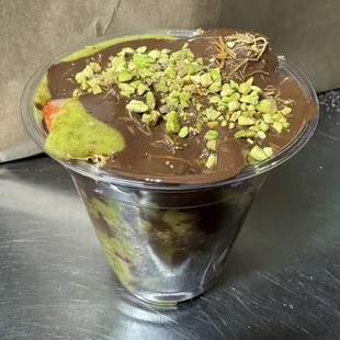Viral Dubai Strawberry Chocolate Cup
