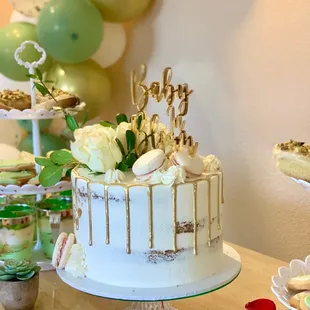 Vegan and gluten free vanilla cake
