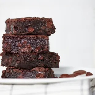 Vegan Brownies with chunks of chocolate