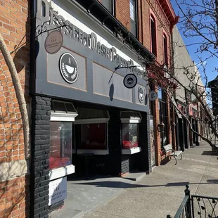 Exterior (main entrance)