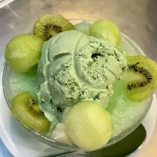 Green Wonder - Green Tea, Honeydew ice, Aloe Jellies, Kiwi
