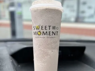 Sweet Moment