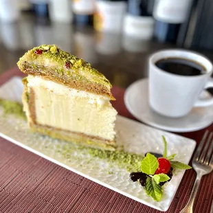 Baklava cheesecake