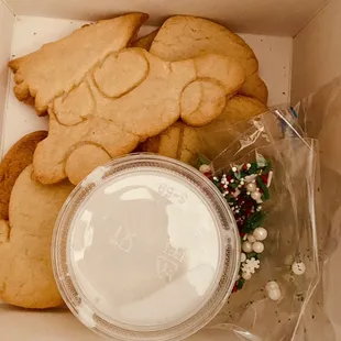 Cookie decorating kits