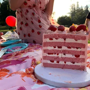 Strawberry buttercream cake + strawberry dress!!