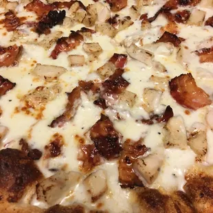 Chicken bacon ranch pizza
