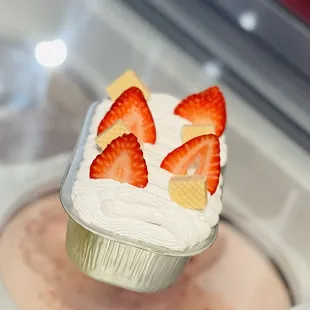 Chocolate cake 3 leches  Strawberry banana fruit