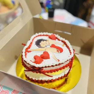 Order 2 weeks before the special cake fit your love ones