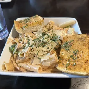 Chicken and Broccoli Rigatoni