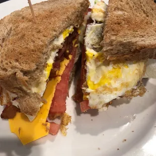Breakfast sandwich