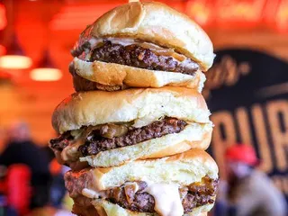 Zo's Good Burger - New Center Detroit