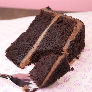 Peteet's Chocolate Cake Slice