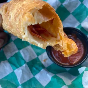 Pizza empanada